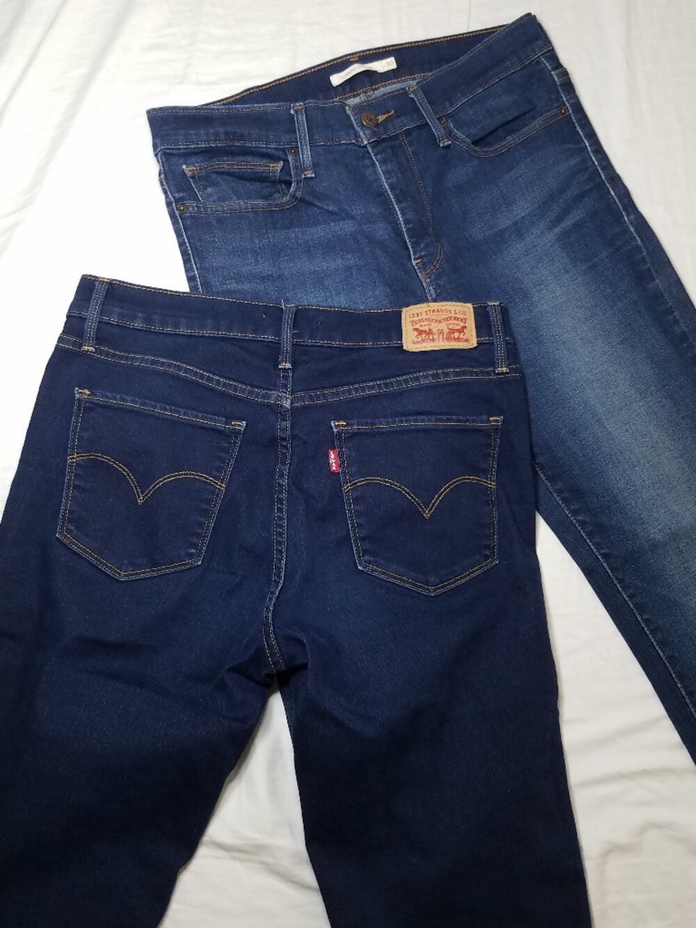 EUC Levi's 29x31 slim tall jeans
